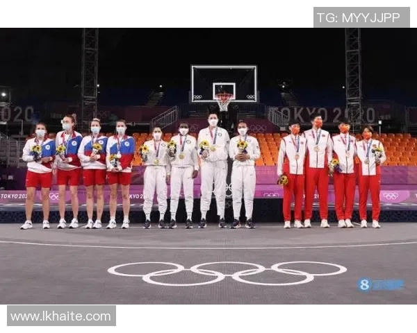 激烈对决三对三篮球赛在奥运会舞台上展现青春风采与团队精神